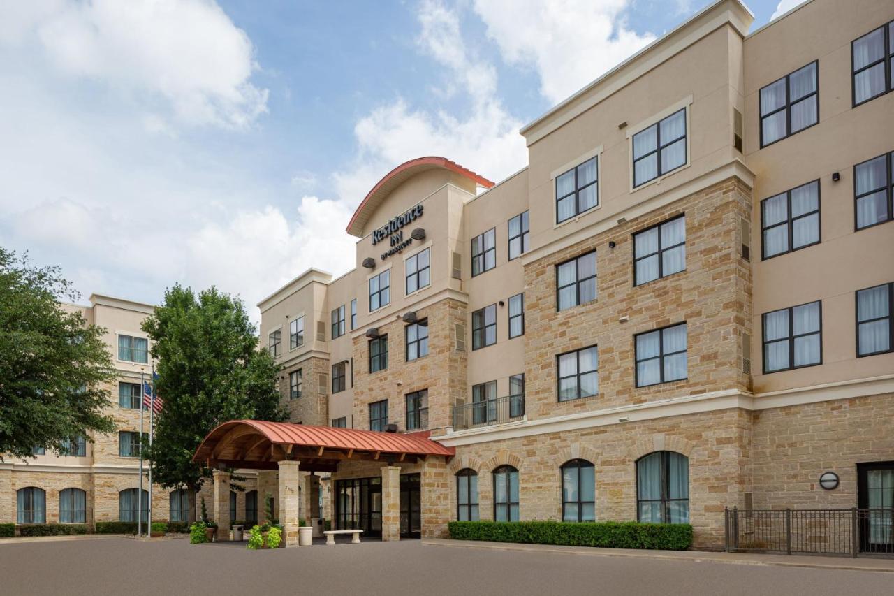 Residence Inn Fort Worth Cultural District Exterior photo